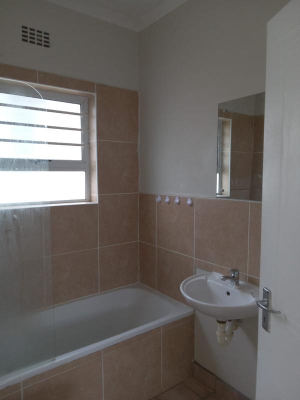 2 Bedroom Property for Sale in Highbury Western Cape